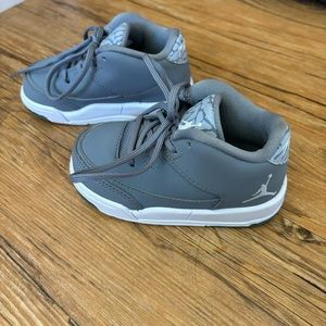 Nike Jordan Flight Origin 3 ‘cool grey’ size 5C